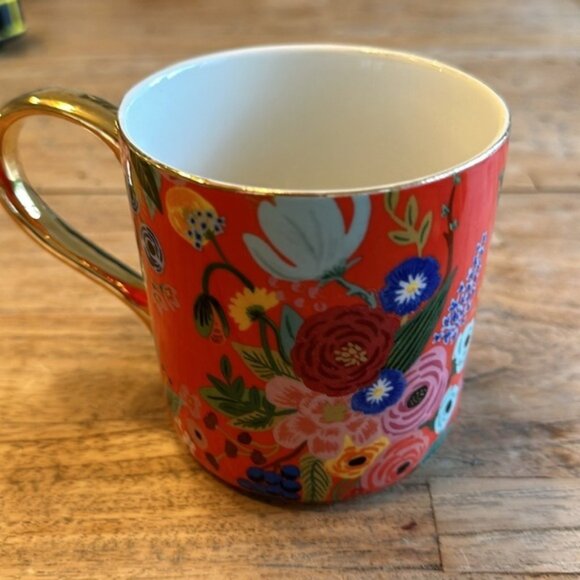 RIFLE PAPER COMPANY Letter R . Beautiful cup with gold handle - Picture 3 of 10